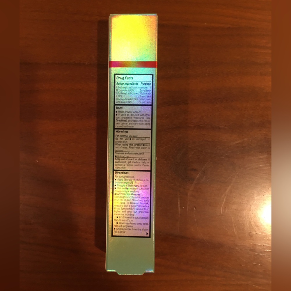 Erborian Redness Corrector CC Cream - Picture 4 of 8